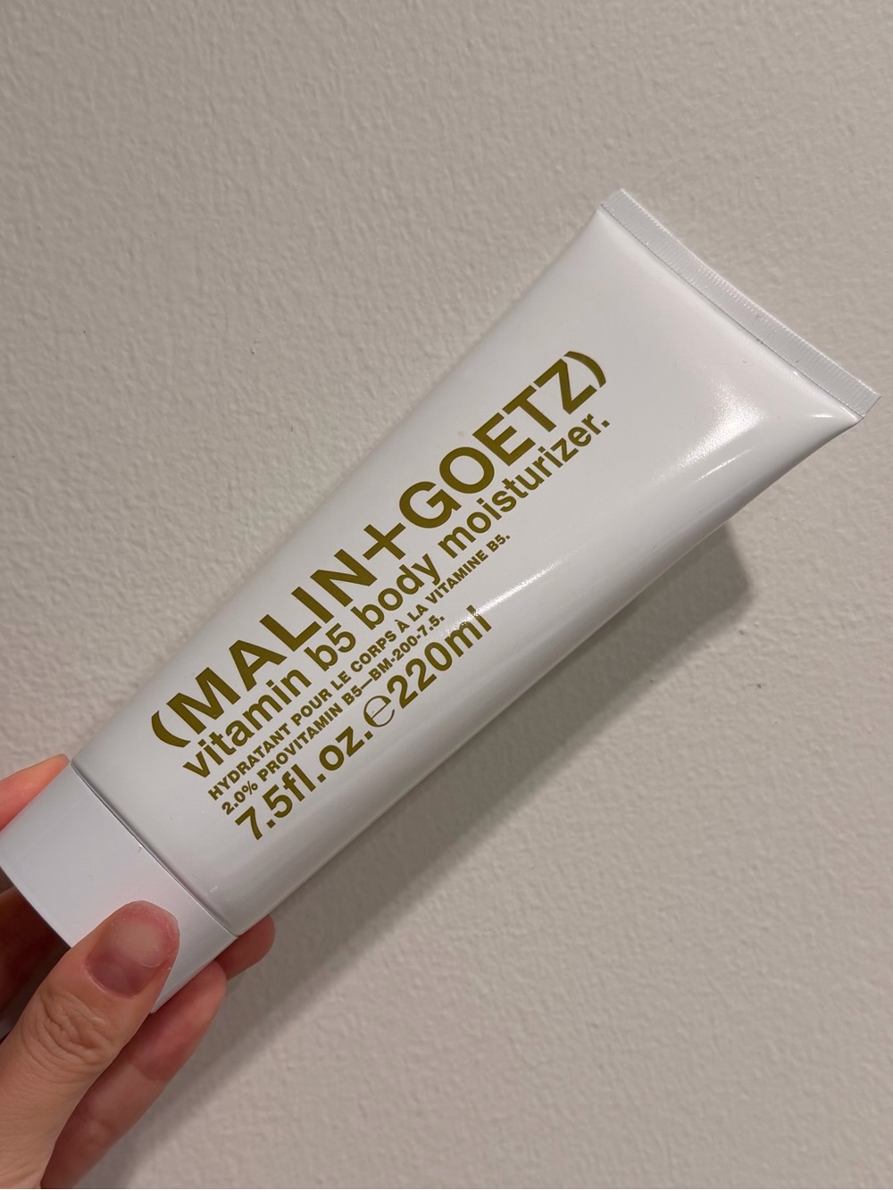 NWT. MALIN+GOETZ Vitamin B5 Body Moisturizer, 220ML